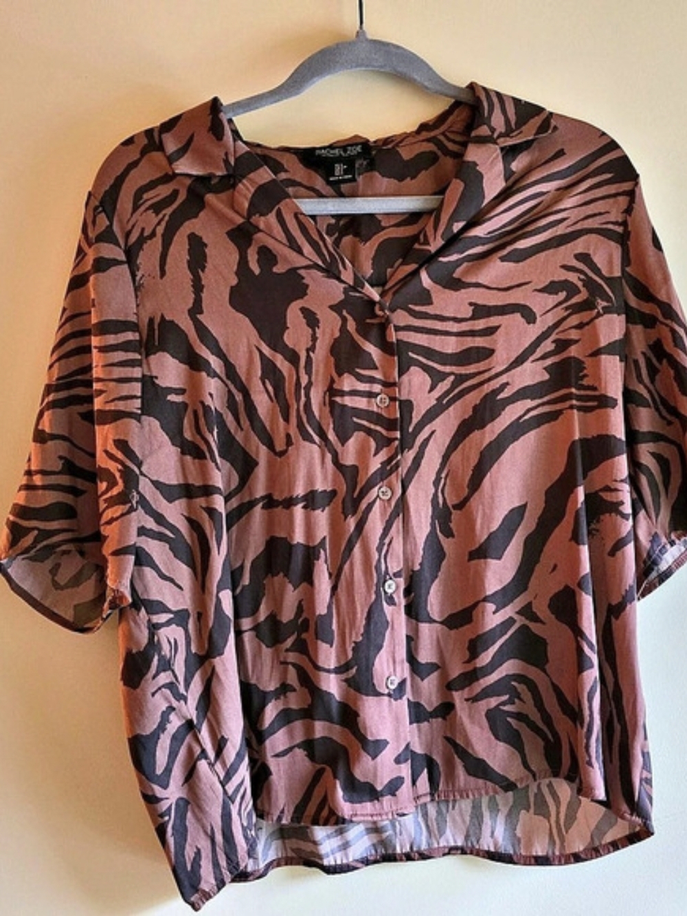 Rachel Zoe Animal Print Button Front Pink Small Like New